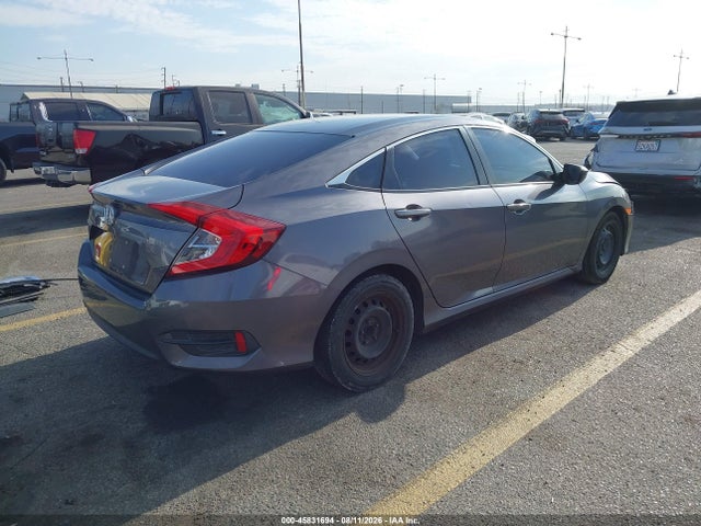 Honda Civic Lx 2018 2HGFC2F5XJH565189 Image 4