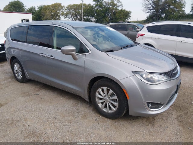 Auction sale of the 2019 Chrysler Pacifica Touring Plus, vin: 2C4RC1FG7KR528460, lot number: 45831762