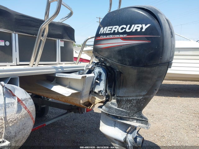 Sun Chaser Boat 2017 SUN21082F617 Image 10