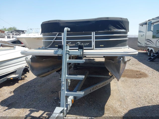 Sun Chaser Boat 2017 SUN21082F617 Image 6