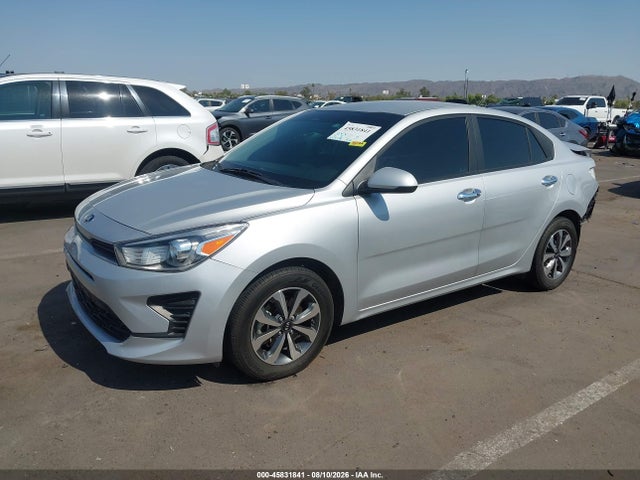 2021 Kia Rio S მანქანა იყიდება აუქციონზე, vin: 3KPA24AD6ME424416, აუქციონის ნომერი: 45831841