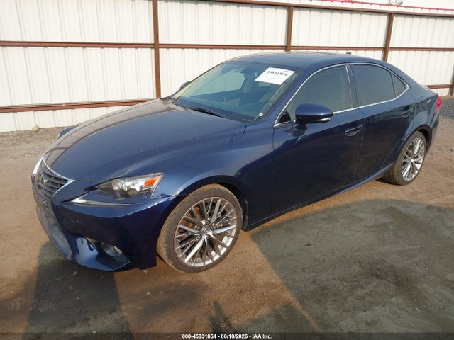 Lexus IS 250 2014 JTHBF1D27E5014981 Image 2