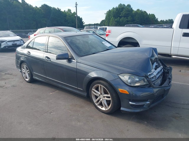 Продаж на аукціоні авто 2013 Mercedes-benz C 250 Sport, vin: WDDGF4HB6DA871503, номер лоту: 45831865