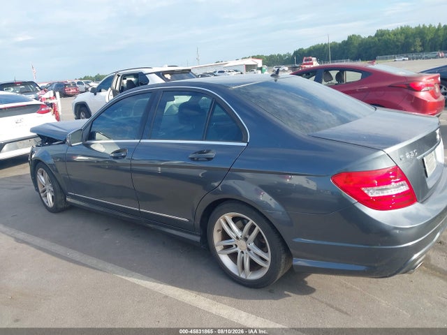 45831865 :رقم المزاد ، WDDGF4HB6DA871503 vin ، 2013 Mercedes-benz C 250 Sport مزاد بيع