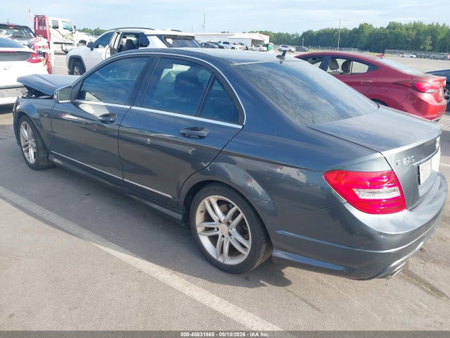 45831865 :رقم المزاد ، WDDGF4HB6DA871503 vin ، 2013 Mercedes-benz C 250 Sport مزاد بيع