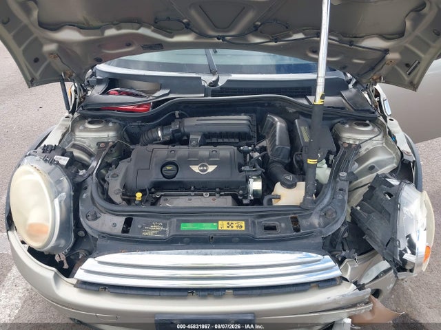 45831867 :رقم المزاد ، WMWMF3C50ATZ22256 vin ، 2010 Mini Cooper مزاد بيع