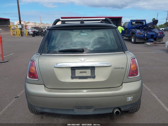 45831867 :رقم المزاد ، WMWMF3C50ATZ22256 vin ، 2010 Mini Cooper مزاد بيع