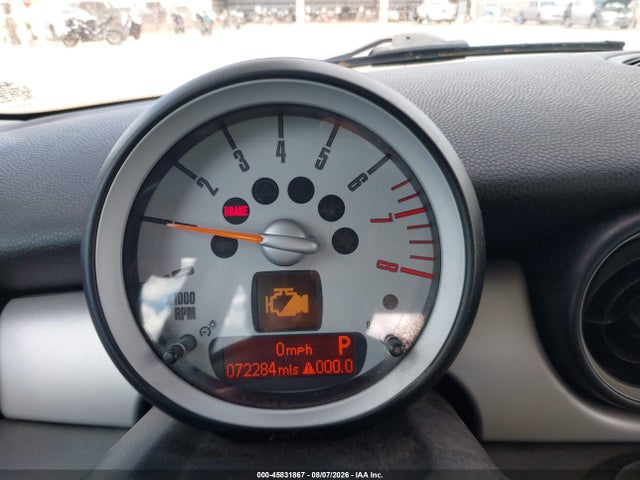 45831867 :رقم المزاد ، WMWMF3C50ATZ22256 vin ، 2010 Mini Cooper مزاد بيع