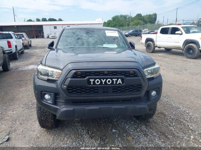45831891 :رقم المزاد ، 3TMCZ5AN3JM186111 vin ، 2018 Toyota Tacoma Trd Off Road مزاد بيع