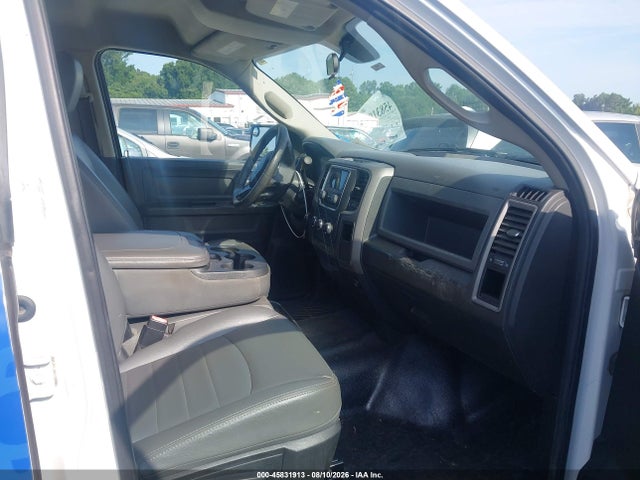 Продажа на аукционе авто 2017 Ram 2500 Tradesman  4x2 8' Box, vin: 3C6UR4HLXHG635982, номер лота: 45831913