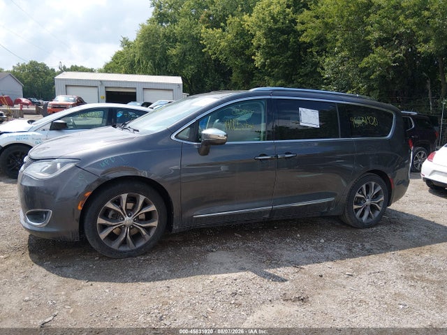 Продажа на аукционе авто 2018 Chrysler Pacifica Limited, vin: 2C4RC1GG1JR186887, номер лота: 45831920