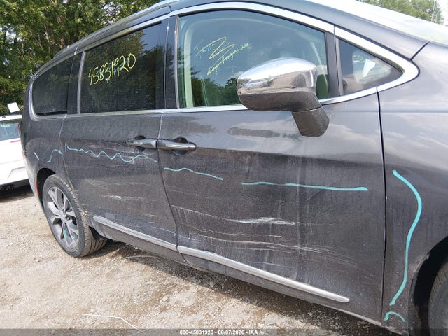Продажа на аукционе авто 2018 Chrysler Pacifica Limited, vin: 2C4RC1GG1JR186887, номер лота: 45831920