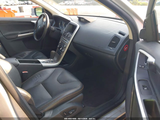 Продаж на аукціоні авто 2010 Volvo Xc60 T6/t6 R-design, vin: YV4992DZ1A2021329, номер лоту: 45831956