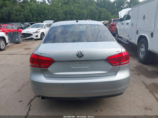 Продажа на аукционе авто 2015 Volkswagen Passat 1.8t S, vin: 1VWAS7A35FC009538, номер лота: 45831981