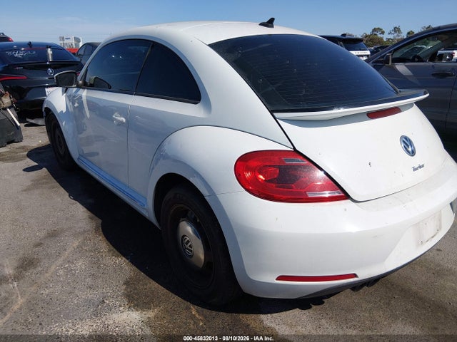 2016 Volkswagen Beetle 1.8t Se მანქანა იყიდება აუქციონზე, vin: 3VWJ17AT1GM615177, აუქციონის ნომერი: 45832013