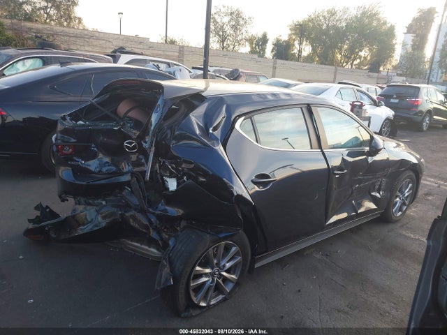 Продаж на аукціоні авто 2021 Mazda Mazda3 2.5 S, vin: JM1BPAJL2M1305700, номер лоту: 45832043
