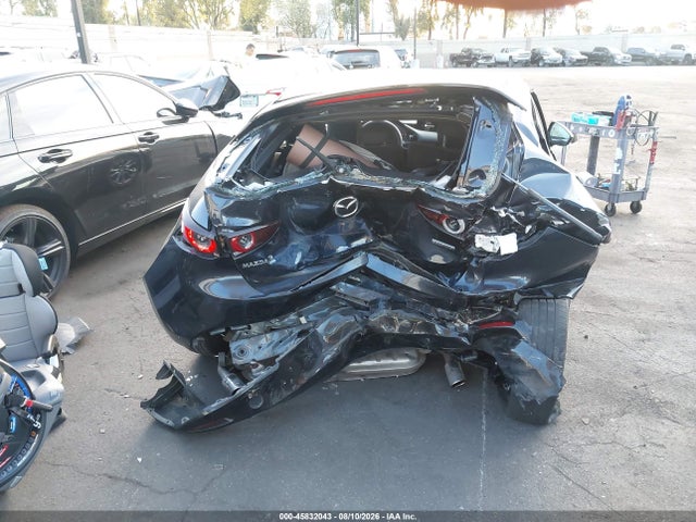 Продаж на аукціоні авто 2021 Mazda Mazda3 2.5 S, vin: JM1BPAJL2M1305700, номер лоту: 45832043