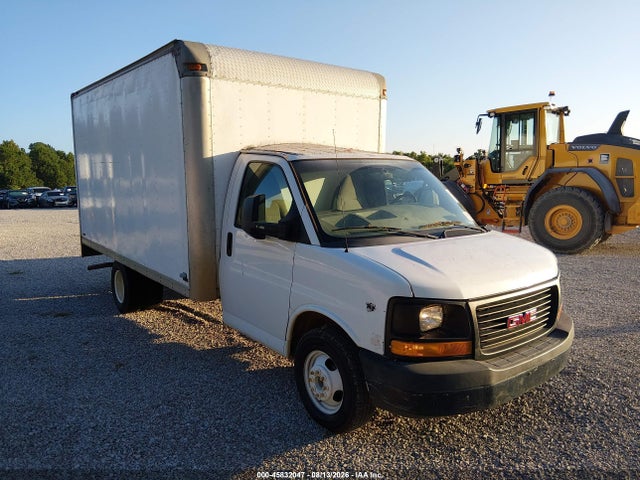 45832047 :رقم المزاد ، 1GB3G3CGXF1118339 vin ، 2015 Chevrolet Express Cutaway 3500 مزاد بيع