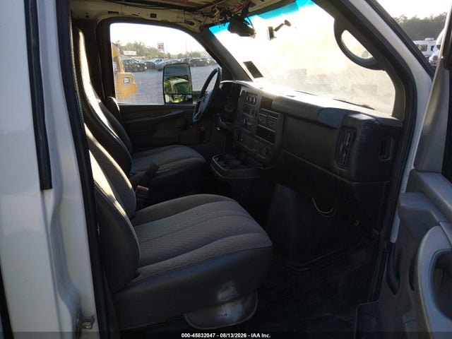 45832047 :رقم المزاد ، 1GB3G3CGXF1118339 vin ، 2015 Chevrolet Express Cutaway 3500 مزاد بيع