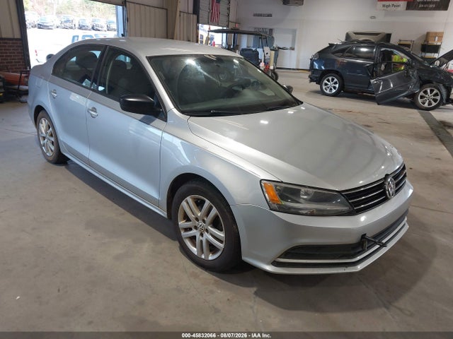 Продажа на аукционе авто 2015 Volkswagen Jetta 2.0l S, vin: 3VW2K7AJ4FM220375, номер лота: 45832066