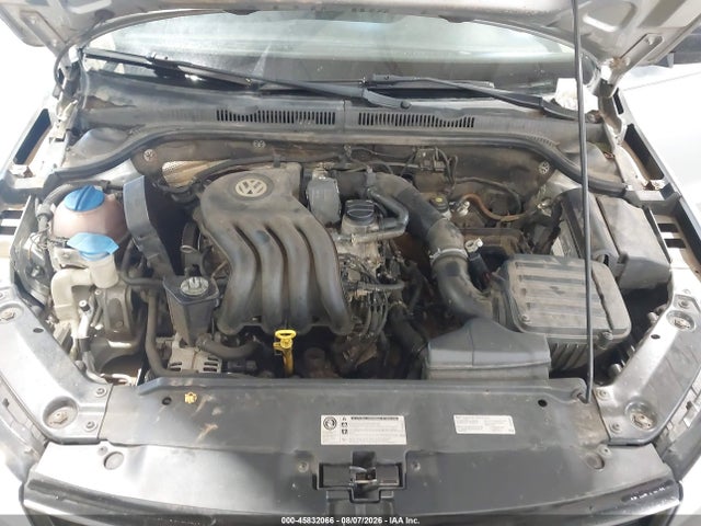 2015 Volkswagen Jetta 2.0l S მანქანა იყიდება აუქციონზე, vin: 3VW2K7AJ4FM220375, აუქციონის ნომერი: 45832066