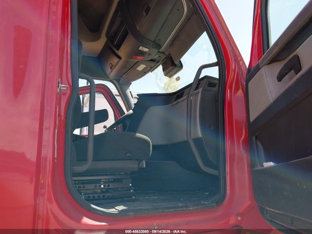 2022 Freightliner New Cascadia 126 მანქანა იყიდება აუქციონზე, vin: 3AKJHHDR3NSMF9395, აუქციონის ნომერი: 45832080