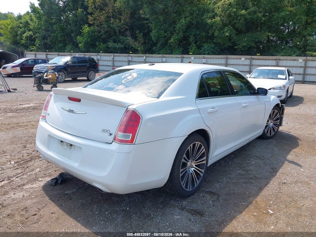 45832097 :رقم المزاد ، 2C3CCABG6DH575150 vin ، 2013 Chrysler 300 300s مزاد بيع