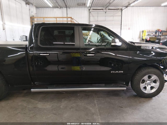 Продажа на аукционе авто 2020 Ram 1500 Big Horn  4x4 6'4 Box, vin: 1C6SRFMT1LN288289, номер лота: 45832137