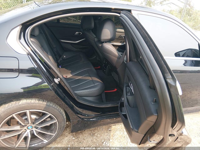 45832146 :رقم المزاد ، 3MW5R7J04L8B24668 vin ، 2020 Bmw 330i Xdrive مزاد بيع