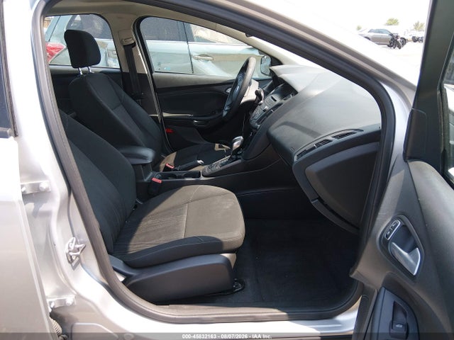 45832163 :رقم المزاد ، 1FADP3F22GL267422 vin ، 2016 Ford Focus Se مزاد بيع