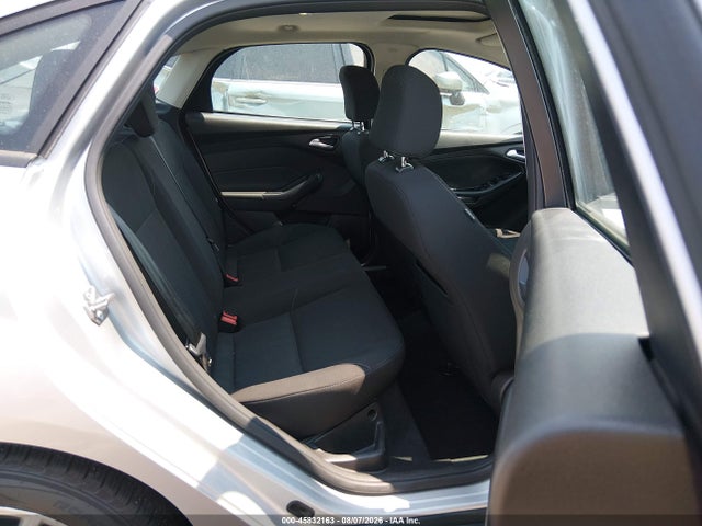 45832163 :رقم المزاد ، 1FADP3F22GL267422 vin ، 2016 Ford Focus Se مزاد بيع