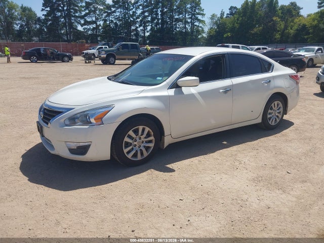 Nissan Altima 2.5 S 2015 1N4AL3AP9FN329404 Image 2