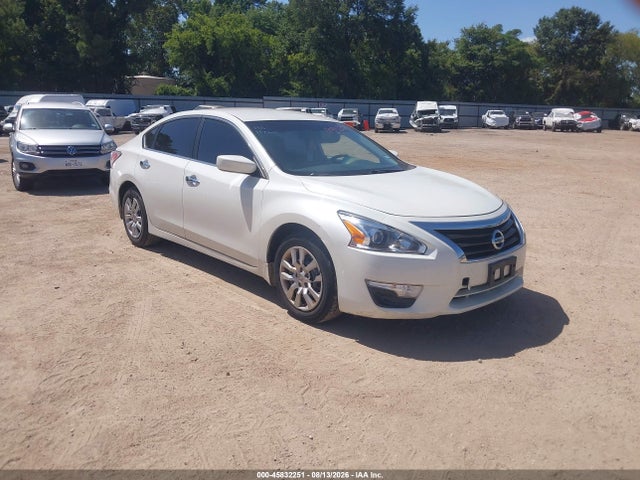 Nissan Altima 2.5 S 2015 1N4AL3AP9FN329404 Image 3