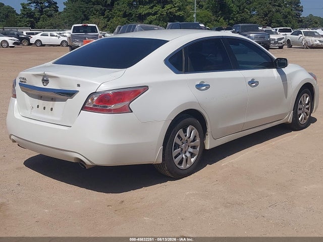 Nissan Altima 2.5 S 2015 1N4AL3AP9FN329404 Image 4