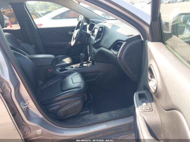 Продаж на аукціоні авто 2019 Jeep Cherokee Latitude Plus Fwd, vin: 1C4PJLLB3KD129582, номер лоту: 45832270