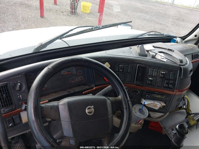 Продажа на аукционе авто 2007 Volvo Vn, vin: 4V4NC9GH17N445345, номер лота: 45832273