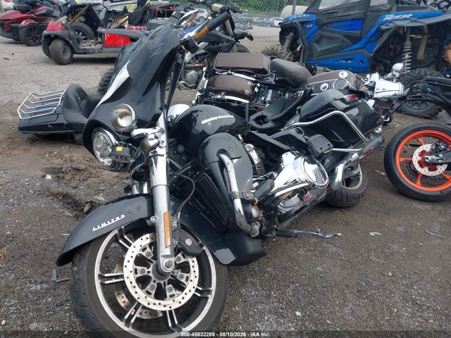 Harley-Davidson FLHTK 2020 1HD1KEF13LB639203 Image 2