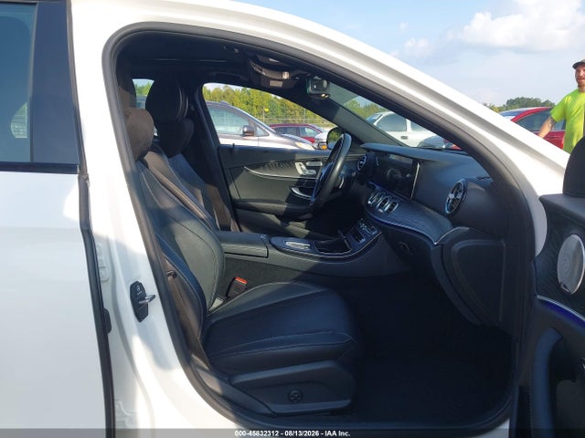 2021 Mercedes-benz E 350 4matic მანქანა იყიდება აუქციონზე, vin: W1KZF8EB1MA930607, აუქციონის ნომერი: 45832312