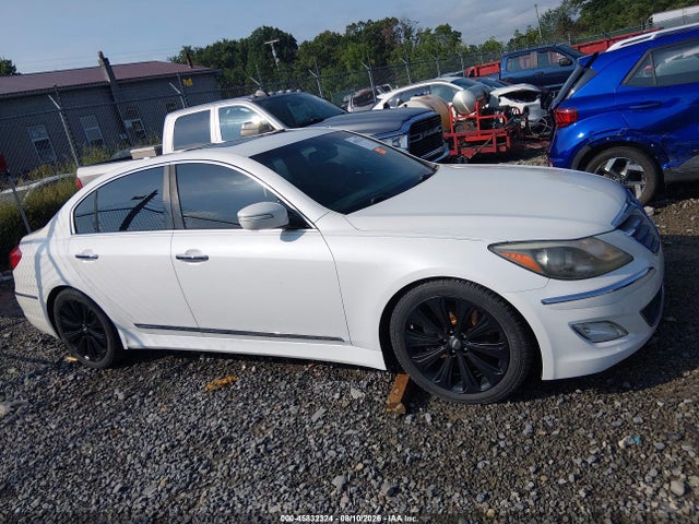 2013 Hyundai Genesis 5.0 R-spec მანქანა იყიდება აუქციონზე, vin: KMHGC4DH9DU249825, აუქციონის ნომერი: 45832324
