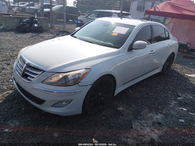 2013 Hyundai Genesis 5.0 R-spec მანქანა იყიდება აუქციონზე, vin: KMHGC4DH9DU249825, აუქციონის ნომერი: 45832324