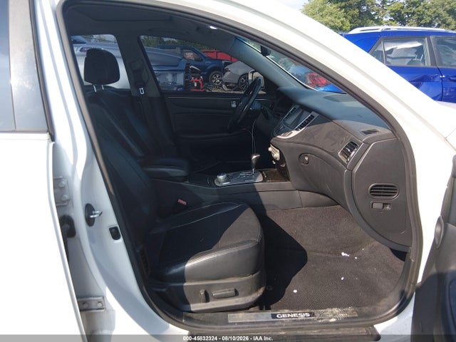 2013 Hyundai Genesis 5.0 R-spec მანქანა იყიდება აუქციონზე, vin: KMHGC4DH9DU249825, აუქციონის ნომერი: 45832324