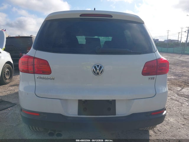 WVGAV7AX2HK046502 Volkswagen Tiguan 2.0t/2.0t S