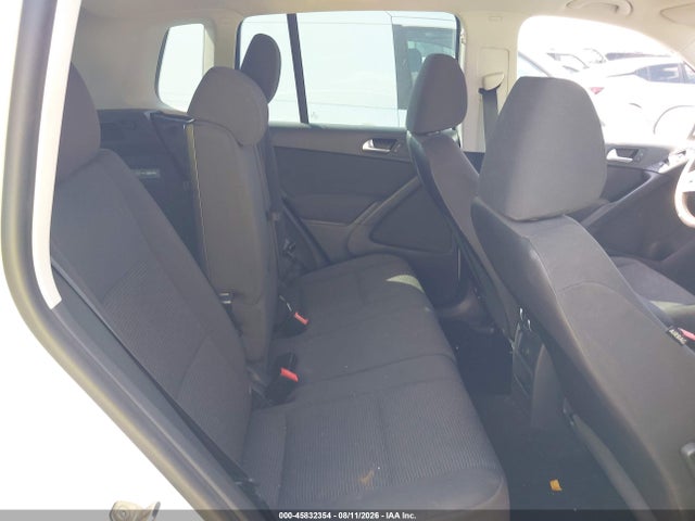 WVGAV7AX2HK046502 Volkswagen Tiguan 2.0t/2.0t S