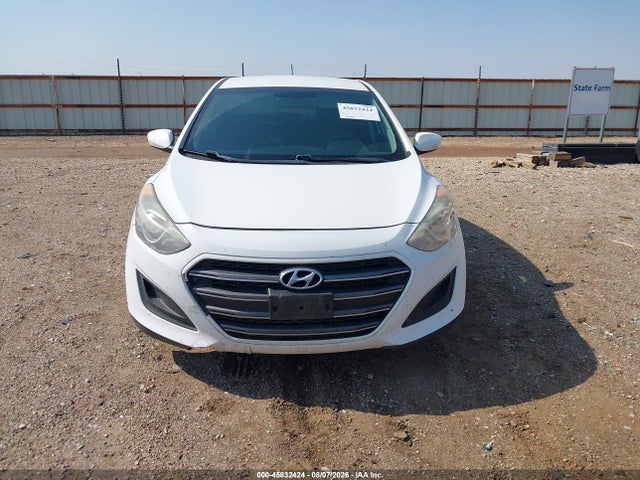 Продажа на аукционе авто 2017 Hyundai Elantra Gt, vin: KMHD35LH8HU381300, номер лота: 45832424