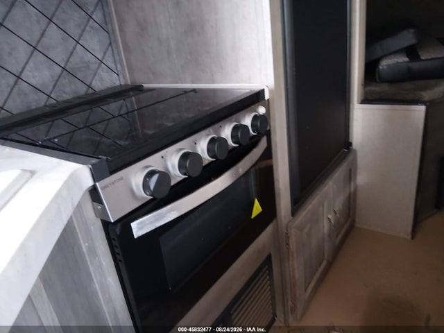 Palomino Puma 2019 5ZT2PUNB8K4002823 Image 16
