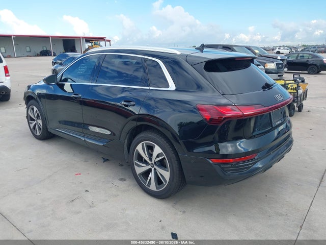 Продаж на аукціоні авто 2024 Audi Q8 E-tron Premium Plus Quattro, vin: WA15AAGE0RB033439, номер лоту: 45832490