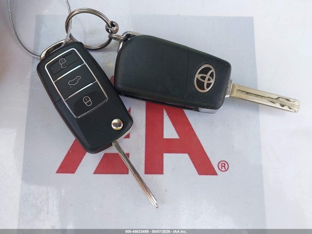 2020 Toyota Corolla Le მანქანა იყიდება აუქციონზე, vin: JTDEPRAE5LJ072441, აუქციონის ნომერი: 45832499