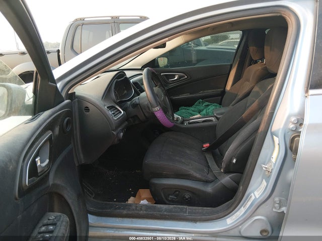 45832501 :رقم المزاد ، 1C3CCCAB2FN717473 vin ، 2015 Chrysler 200 Limited مزاد بيع