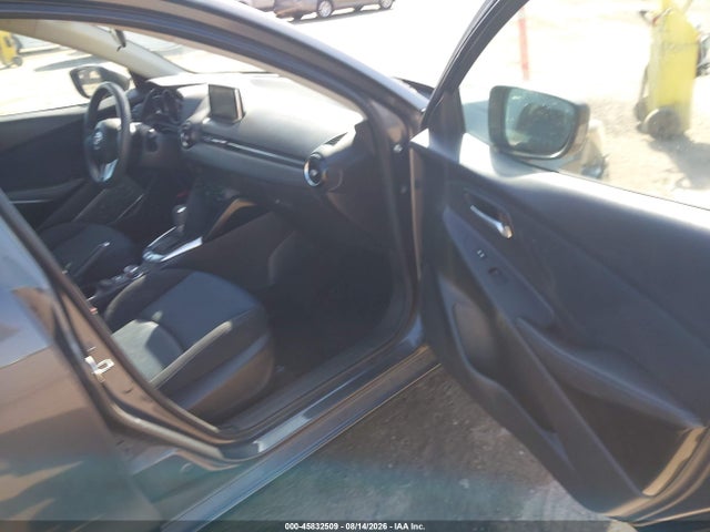 Toyota YARIS IA 2017 3MYDLBYV4HY181529 Image 5