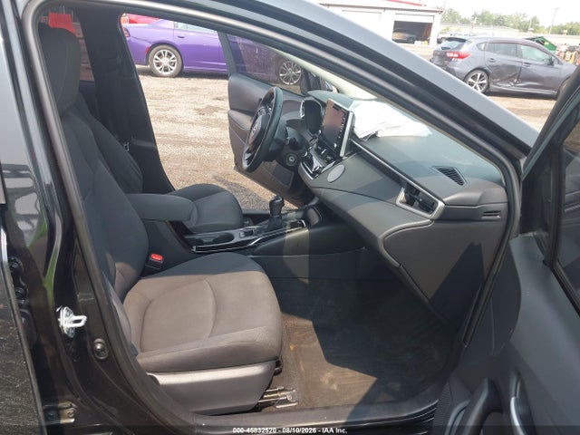 45832520 :رقم المزاد ، 5YFEPMAEXMP255818 vin ، 2021 Toyota Corolla Le مزاد بيع